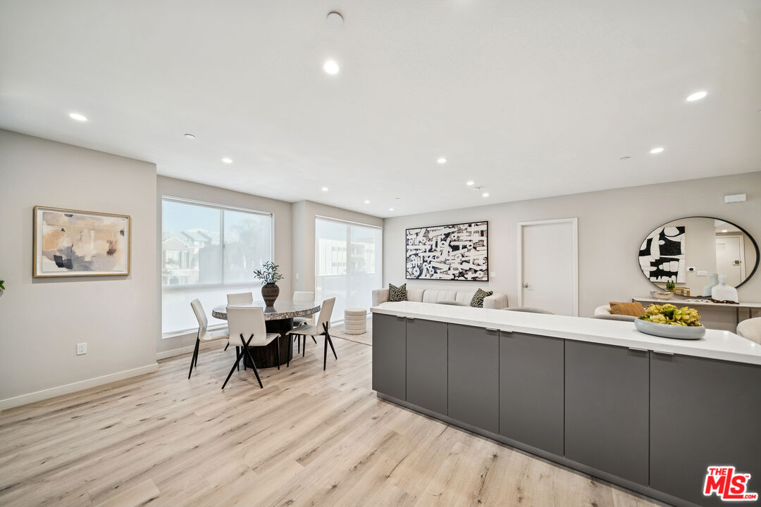 1051 South Corning Street, Unit 204 Los Angeles, CA 90035 - Photo 12 of 40