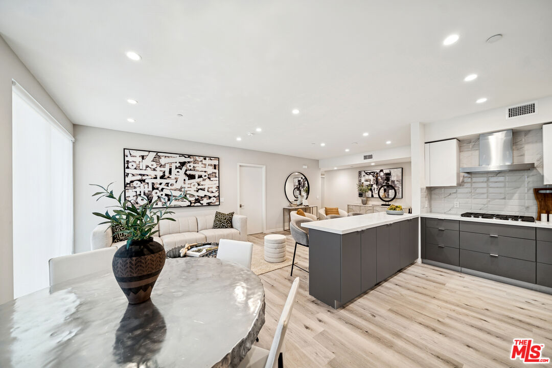 1051 South Corning Street, Unit 204 Los Angeles, CA 90035 - Photo 13 of 40