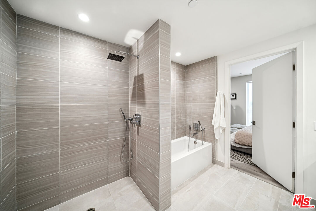 1051 South Corning Street, Unit 204 Los Angeles, CA 90035 - Photo 21 of 40