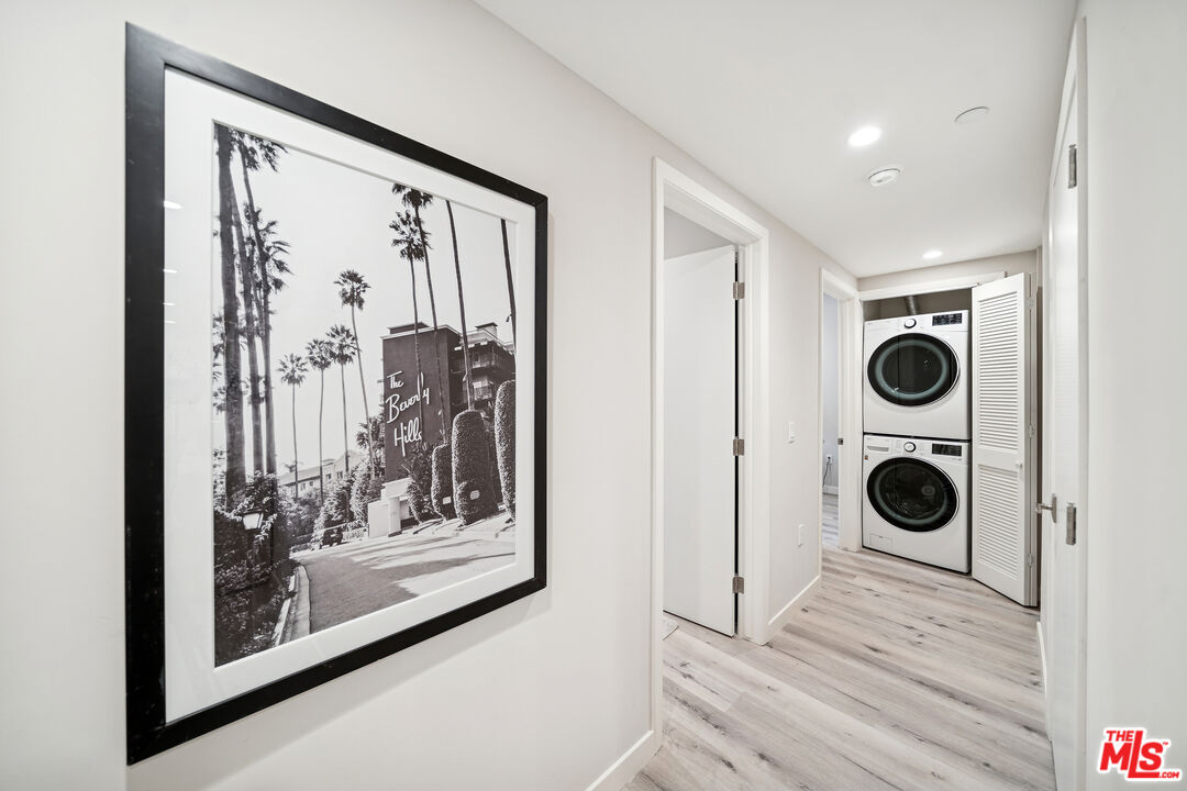 1051 South Corning Street, Unit 204 Los Angeles, CA 90035 - Photo 25 of 40