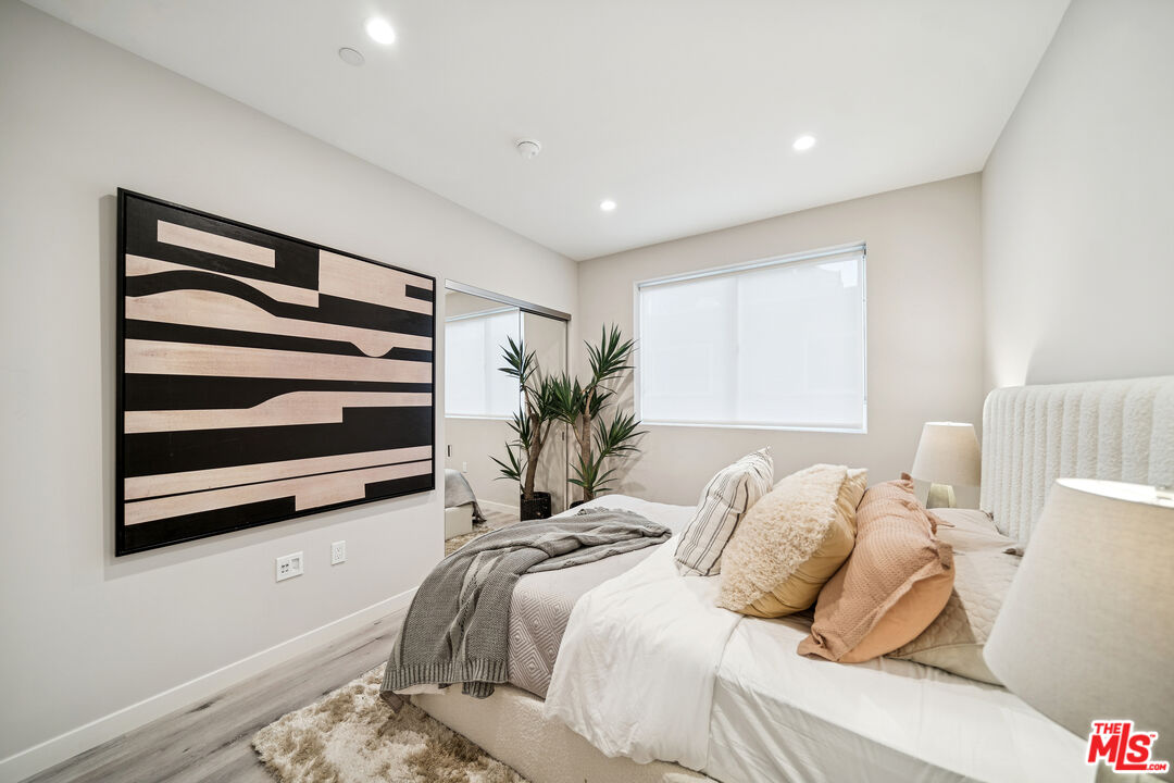 1051 South Corning Street, Unit 204 Los Angeles, CA 90035 - Photo 35 of 40