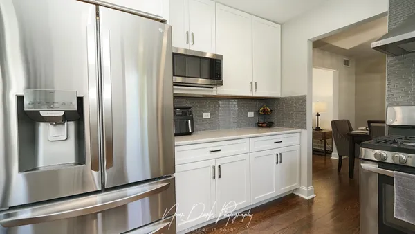 $435,000 | 3240 Midlane Drive, Wadsworth, IL 60083