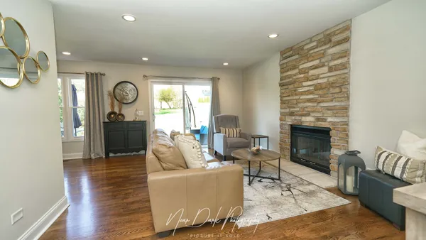 $435,000 | 3240 Midlane Drive, Wadsworth, IL 60083