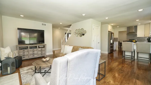 $435,000 | 3240 Midlane Drive, Wadsworth, IL 60083