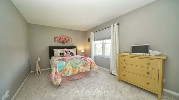 $435,000 | 3240 Midlane Drive, Wadsworth, IL 60083
