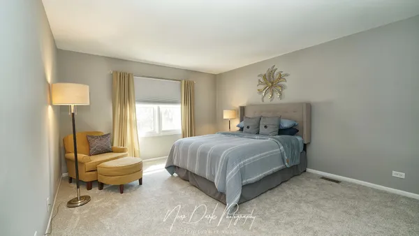 $435,000 | 3240 Midlane Drive, Wadsworth, IL 60083