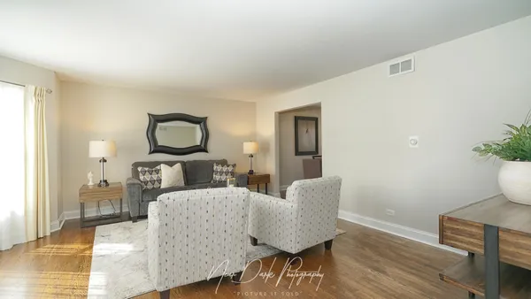 $435,000 | 3240 Midlane Drive, Wadsworth, IL 60083