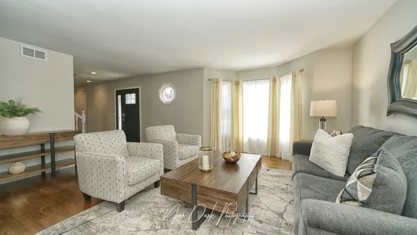 $435,000 | 3240 Midlane Drive, Wadsworth, IL 60083