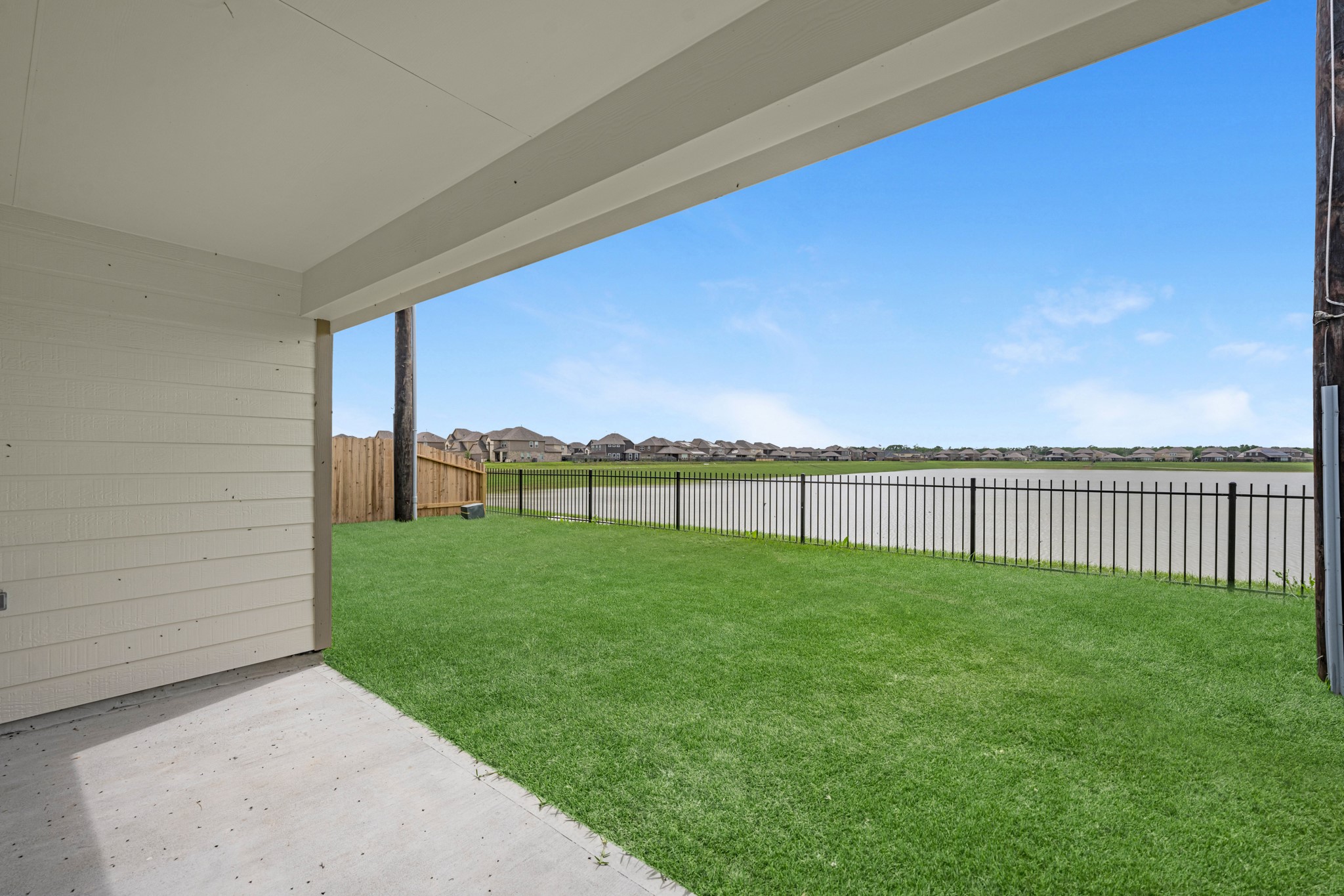 8742 Mallow Rose Way Rosharon, TX 77583 - Photo 18 of 23