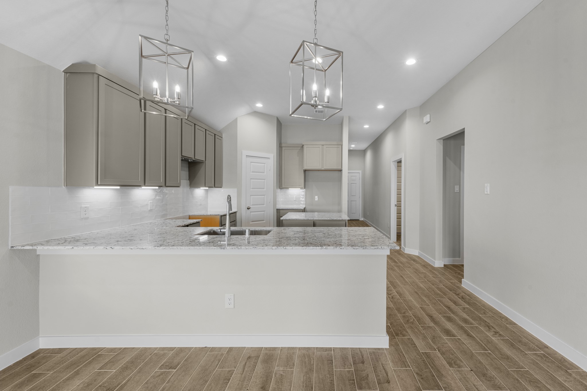 8742 Mallow Rose Way Rosharon, TX 77583 - Photo 2 of 23