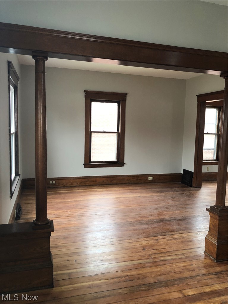 215 Gulf Road Elyria, OH 44035 - Photo 4 of 12 Gallery Image 4