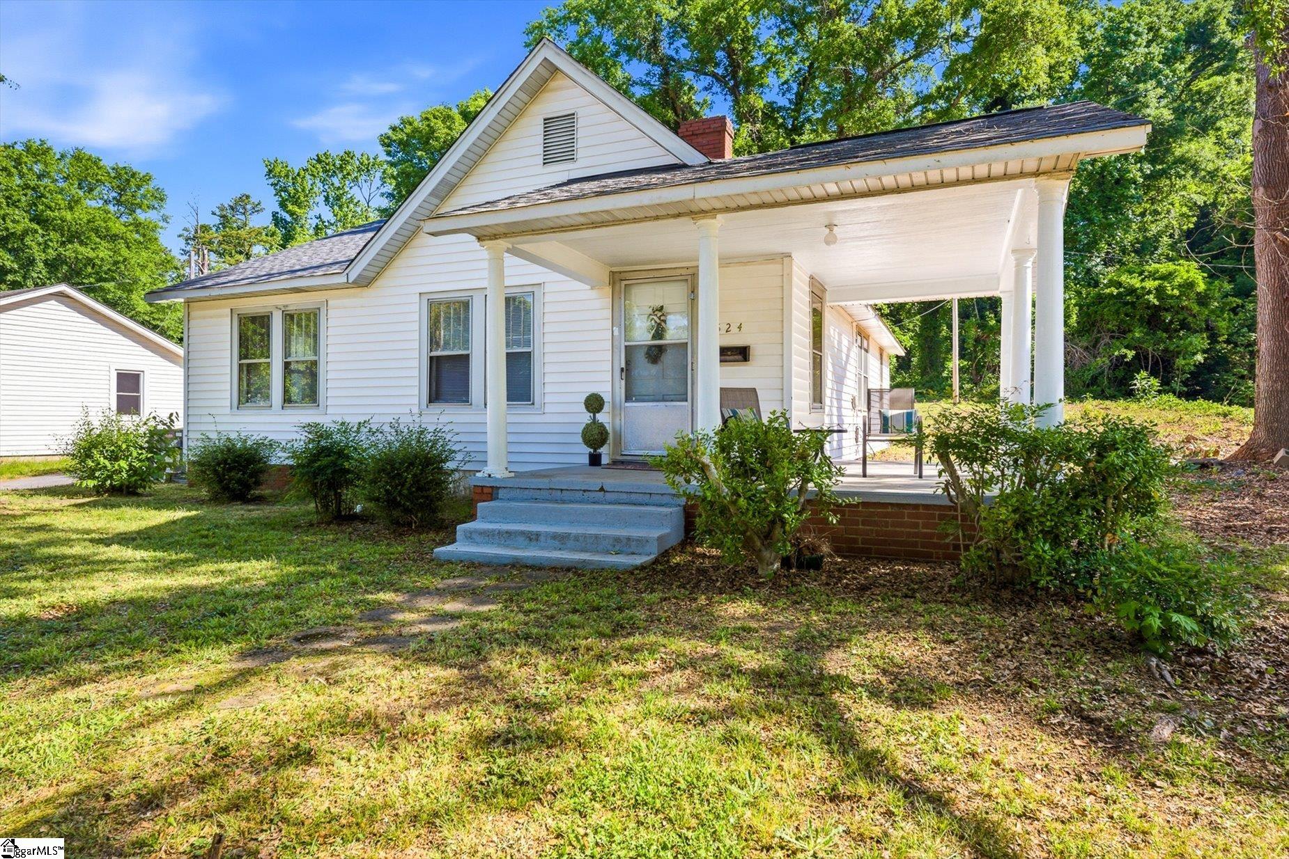 524 Church Street Laurens, SC 29360 - Photo 2 of 35