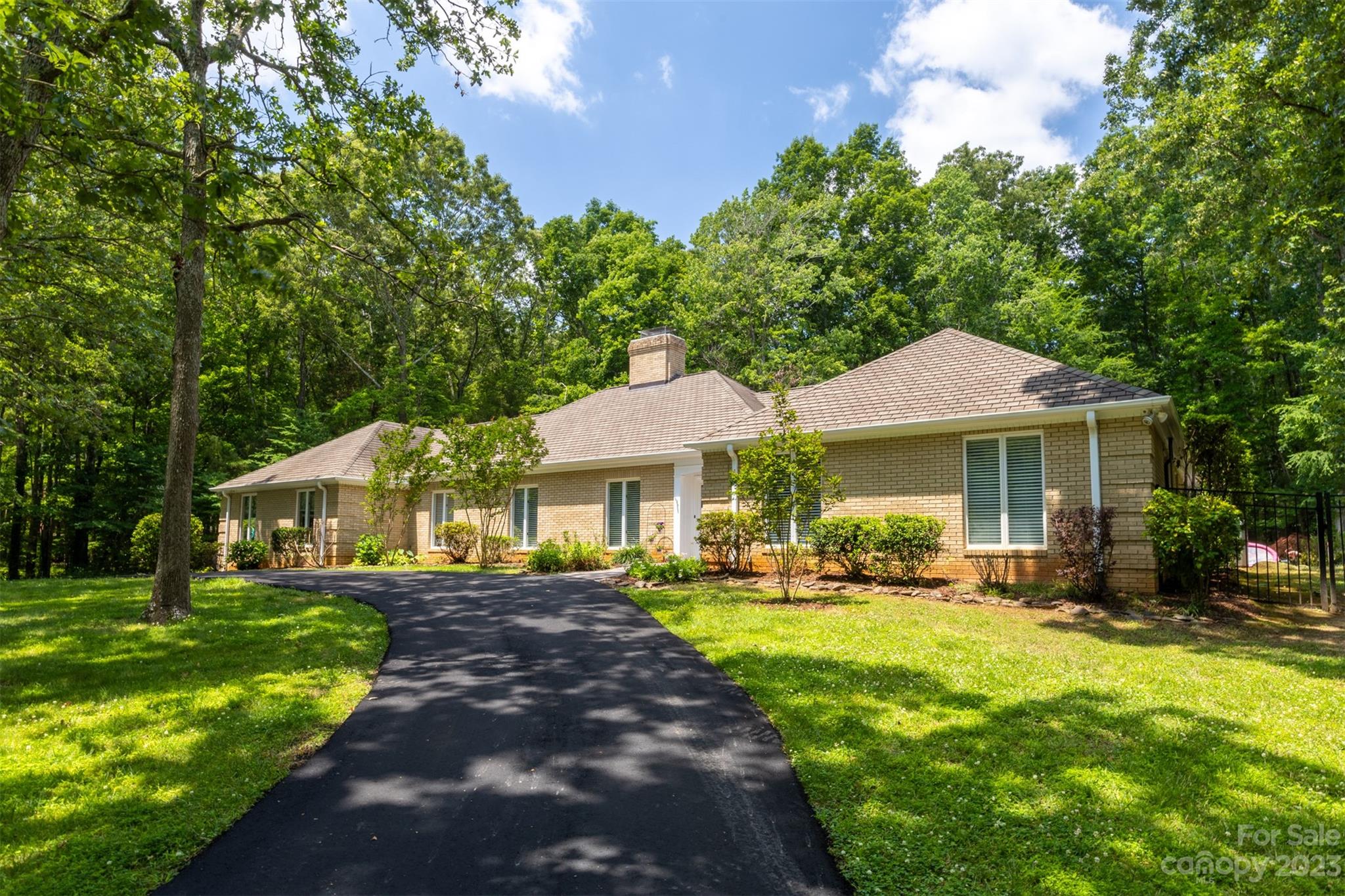 6917 Tree Hill Road Matthews, NC 28104 - Photo 7 of 43 Gallery Image 7