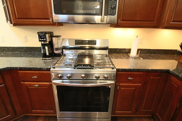 $539,900 | W250N5015 William Drive, Sussex, WI 53072