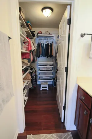 $539,900 | W250N5015 William Drive, Sussex, WI 53072