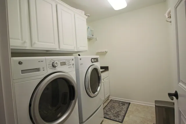 $539,900 | W250N5015 William Drive, Sussex, WI 53072