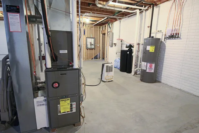 $539,900 | W250N5015 William Drive, Sussex, WI 53072