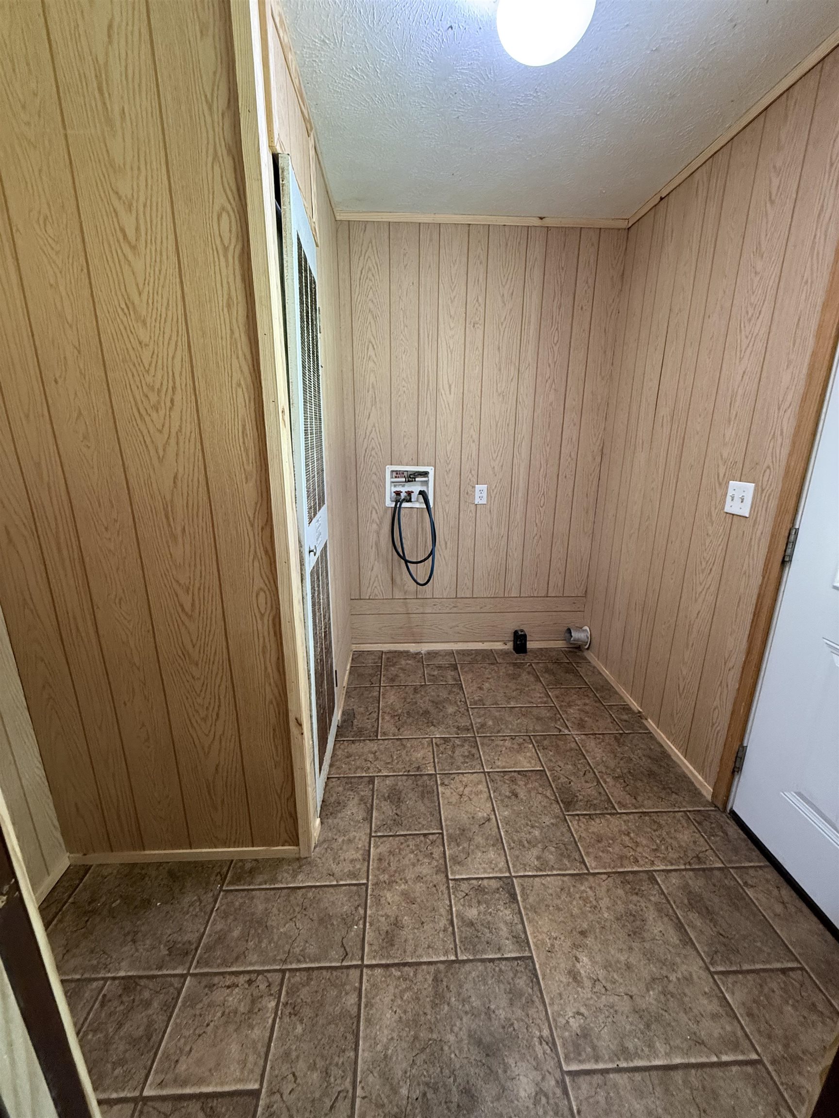 4628 Randall Road Orange, TX 77632 - Photo 12 of 22