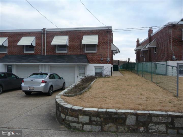 15120 Carter Road Philadelphia, PA 19116 - Photo 3 of 21 Exterior Back