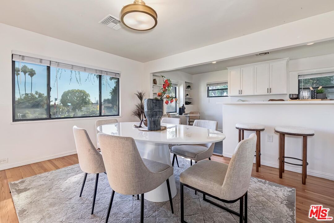 9125 David Avenue Los Angeles, CA 90034 - Photo 11 of 41