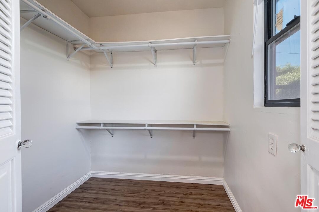 9125 David Avenue Los Angeles, CA 90034 - Photo 27 of 41