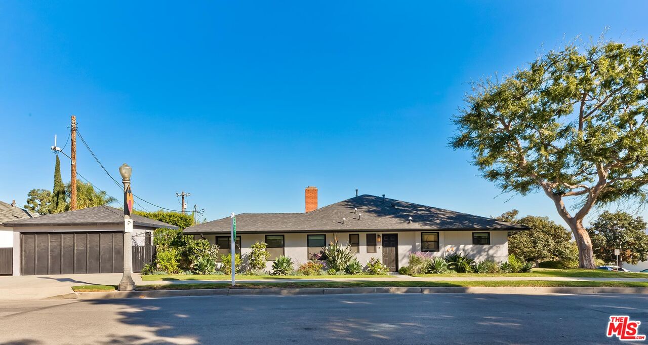 9125 David Avenue Los Angeles, CA 90034 - Photo 4 of 41