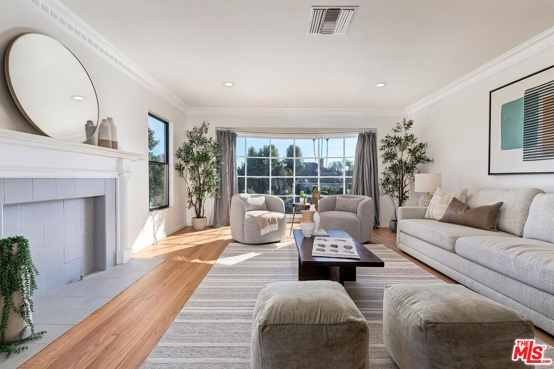 9125 David Avenue Los Angeles, CA 90034 - Photo 7 of 41