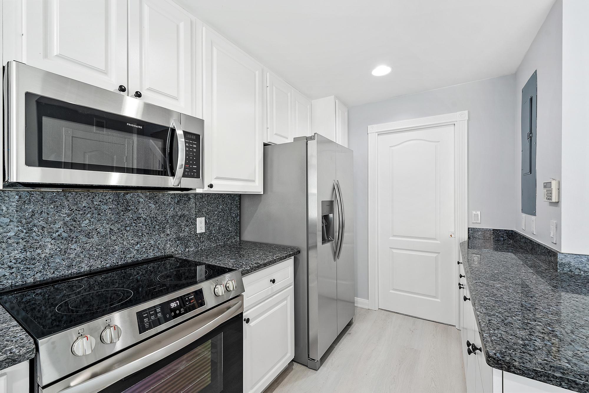 153 Andover Drive Jupiter, FL 33458 - Photo 7 of 22 153 Andover Dr