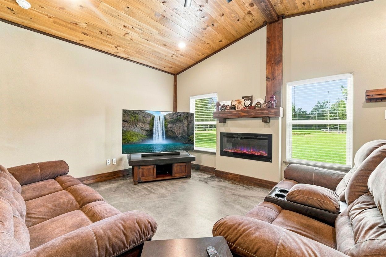 1383 Tram Road Livingston, TX 77351 - Photo 6 of 49 Gallery Image 6