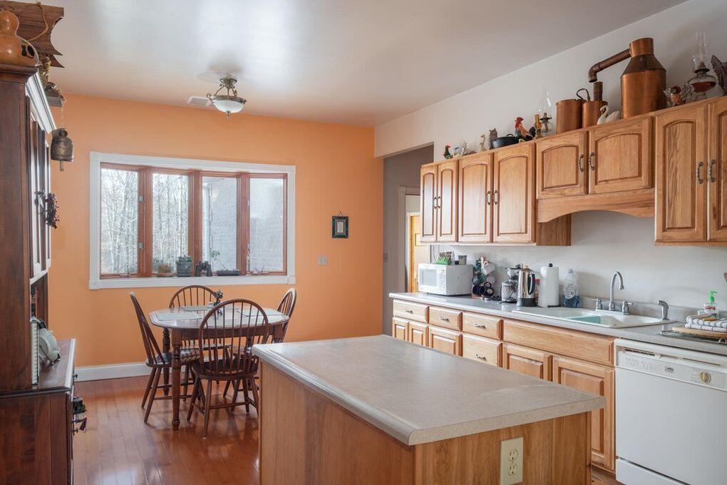 51 Mountain View Drive Strunk, KY 42649 - Photo 8 of 45 be92d4a14d1817c11de44282104af694l-m19211