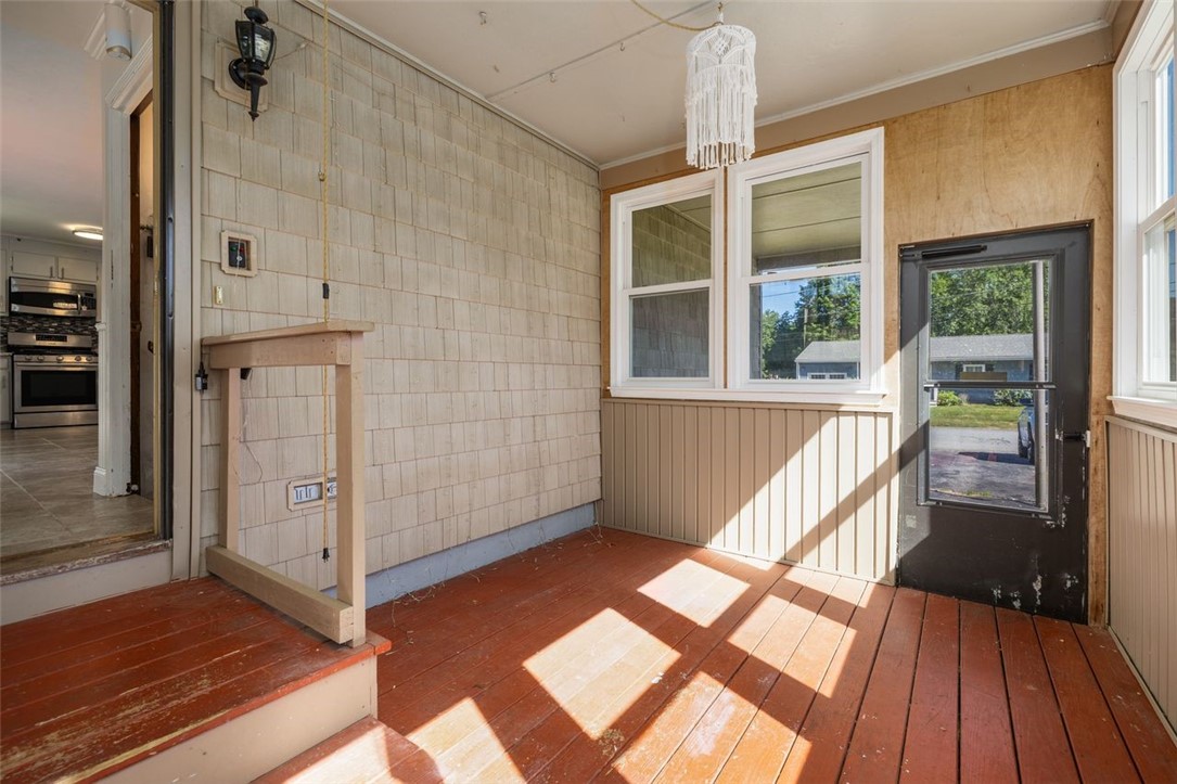 37 Ridgeway Drive Warren, RI 02885 - Photo 15 of 17