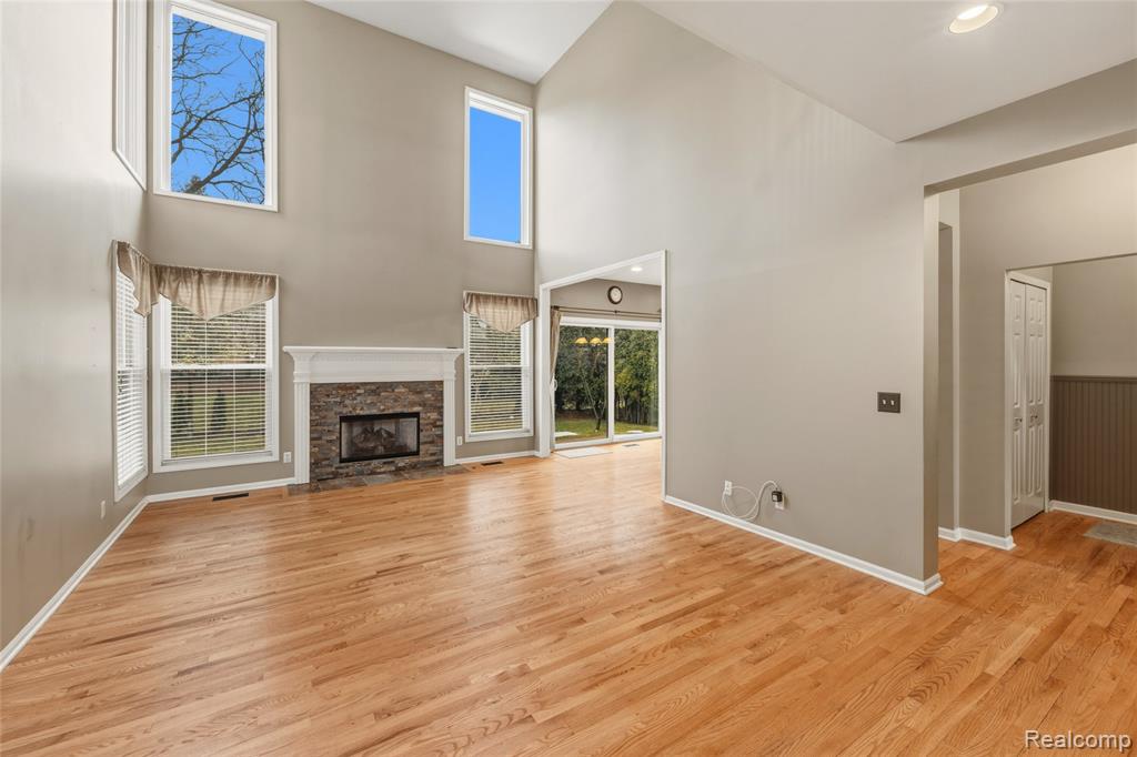 1028 Chesapeake Rochester Hills, MI 48307 - Photo 6 of 52