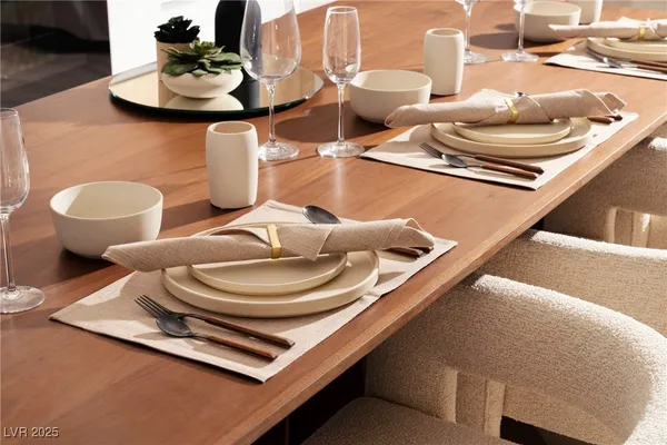 $3,690 | 5050 West Russell Road, Unit 125, Las Vegas, NV 89118