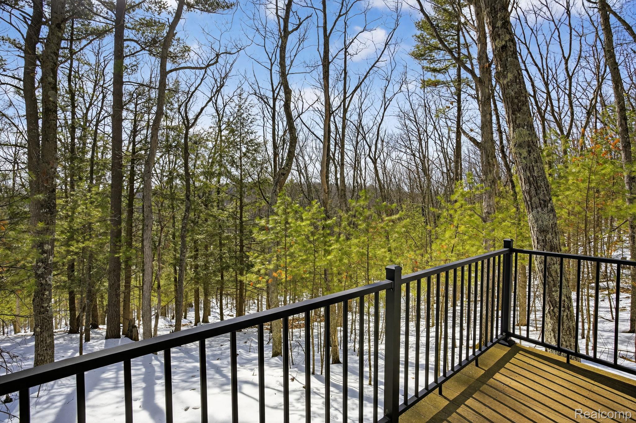 101 Highview Road Traverse City, MI 49696 - Photo 74 of 88 View of balcony