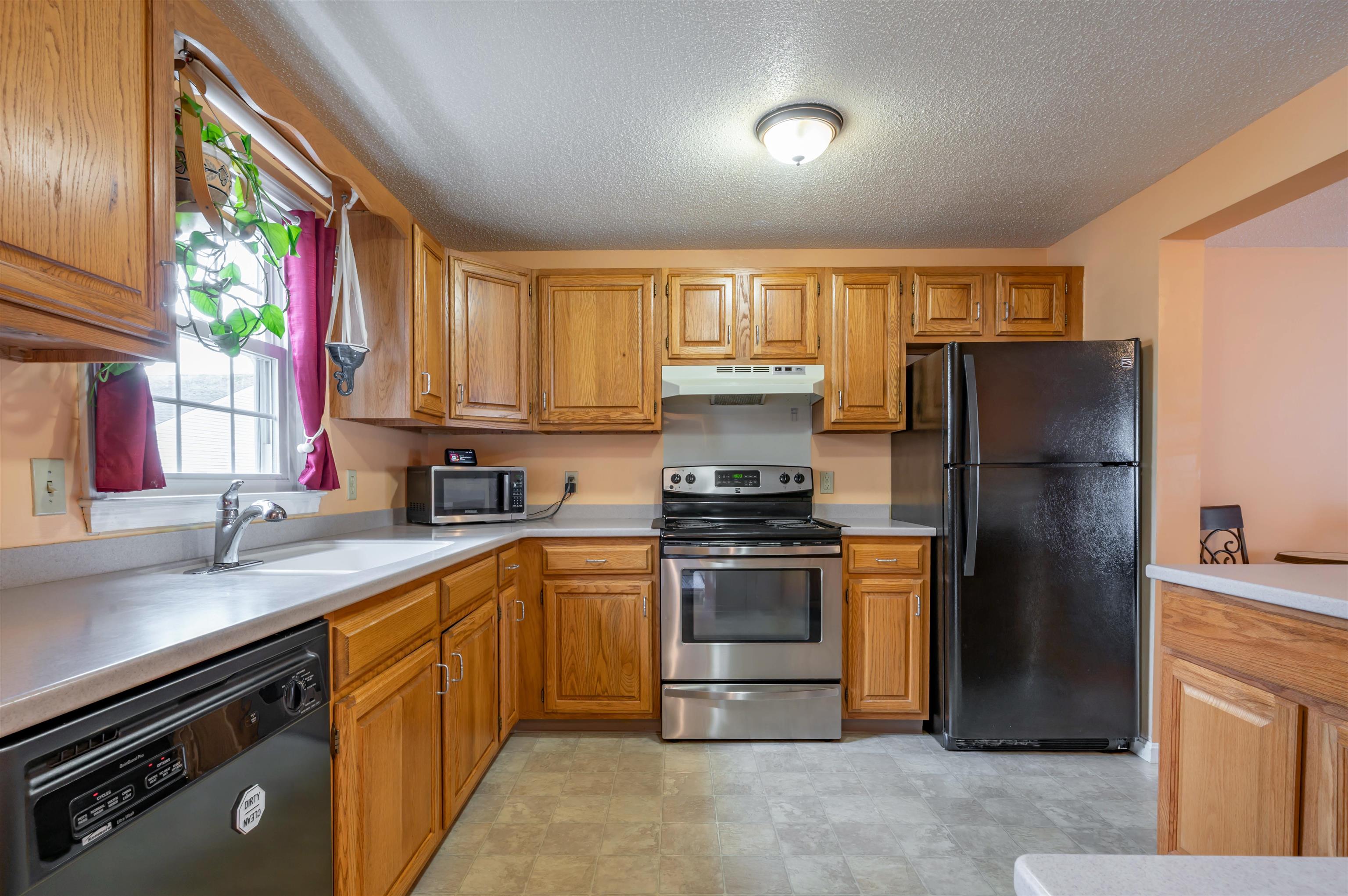 56 Durham Road, Unit 17 Dover, NH 03820 - Photo 3 of 26