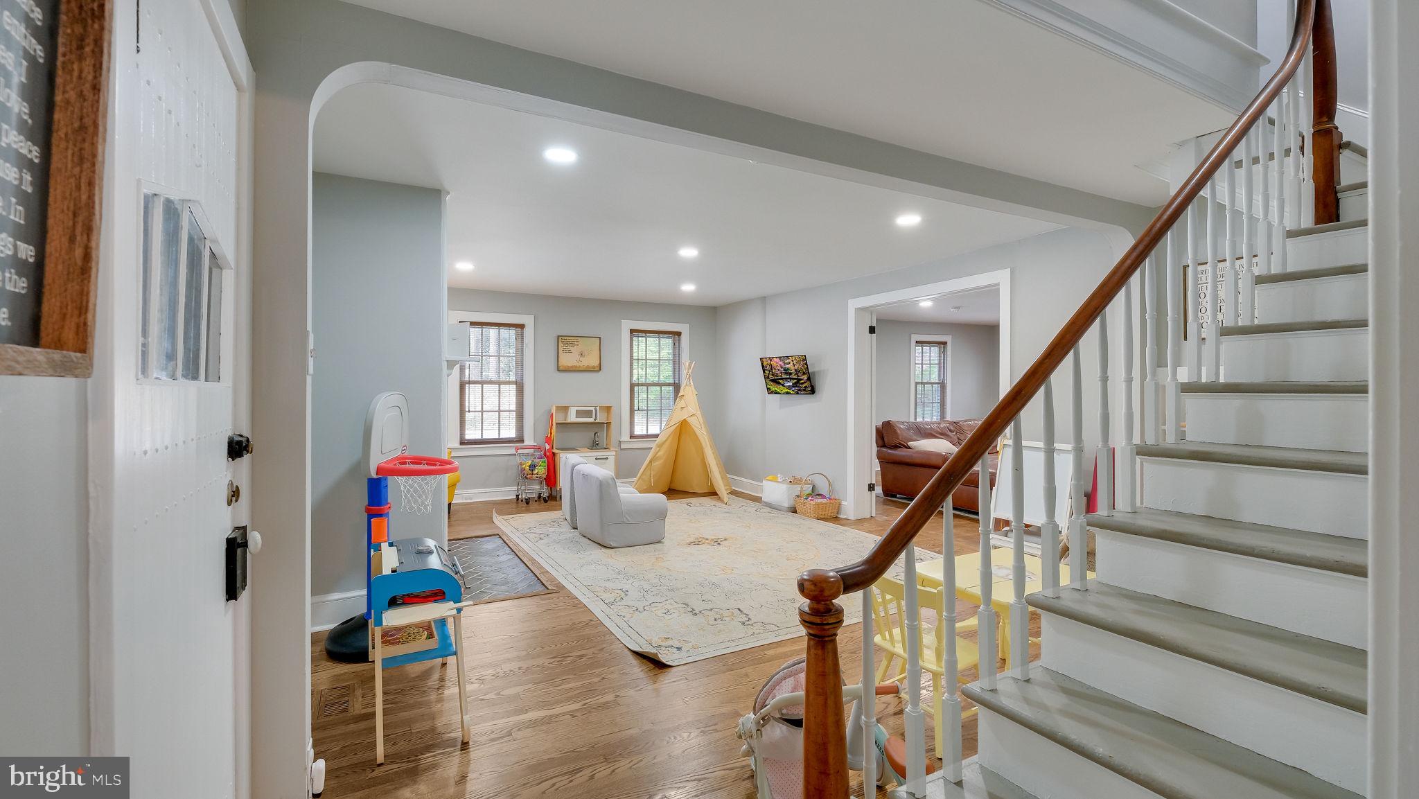 204 Brookhaven Road Wallingford, PA 19086 - Photo 11 of 55