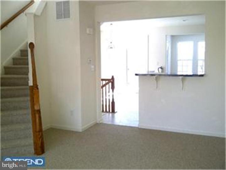 28 River Lane Delanco, NJ 08075 - Photo 3 of 12