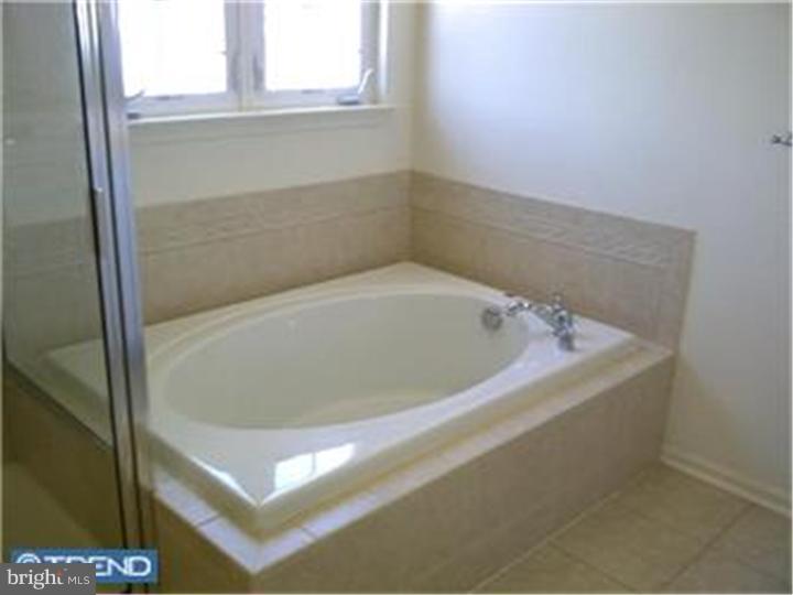 28 River Lane Delanco, NJ 08075 - Photo 9 of 12 Bedroom - Main