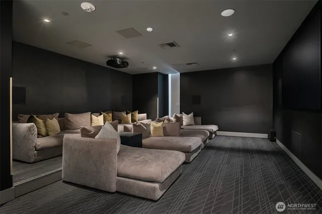 $690,000 | 2510 6th Avenue, Unit 1401, Seattle, WA 98121