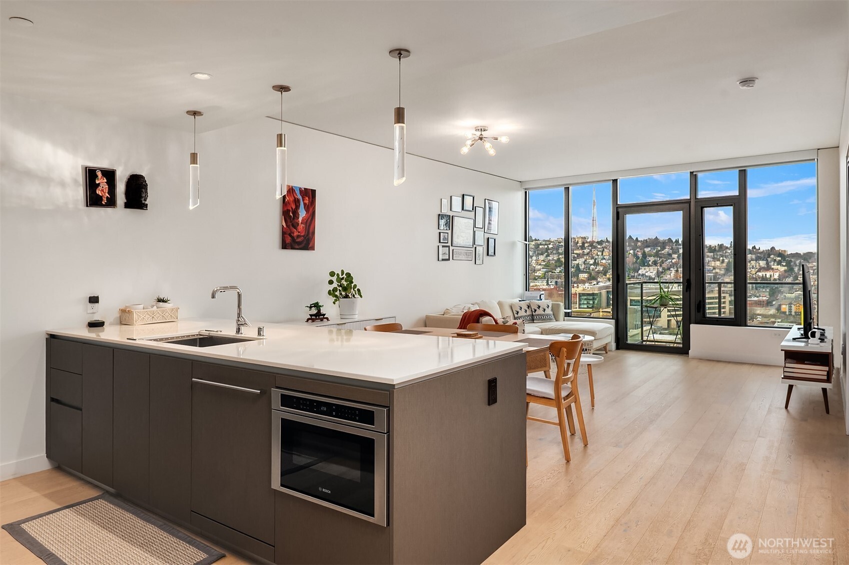 2510 6th Avenue, Unit 1401 Seattle, WA 98121 - Photo 5 of 21