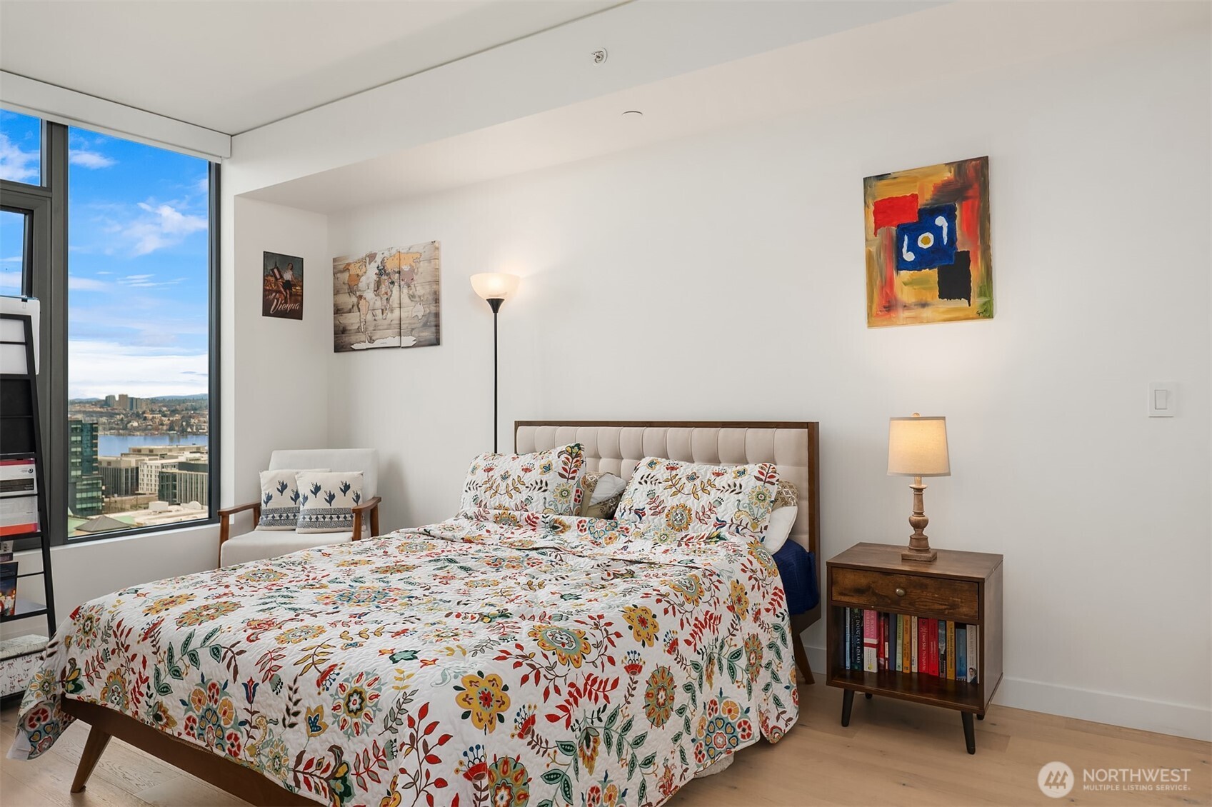 2510 6th Avenue, Unit 1401 Seattle, WA 98121 - Photo 9 of 21