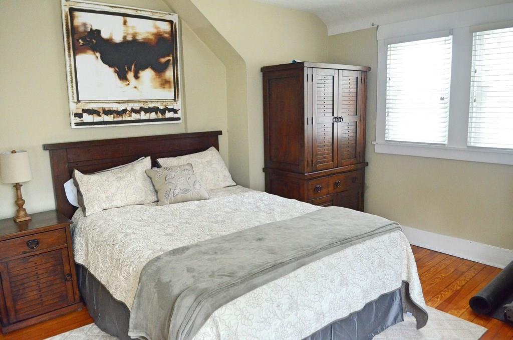 1 Penhurst Road Ben Avon Heights, PA 15202 - Photo 17 of 25 Bedroom #2 with natural wood floors.