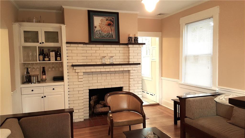 1 Penhurst Road Ben Avon Heights, PA 15202 - Photo 6 of 25 "The Lounge"