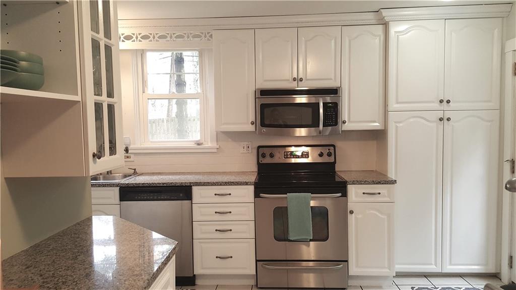 1 Penhurst Road Ben Avon Heights, PA 15202 - Photo 10 of 25 Updated kitchen with granite and stainless steel appliances - so much storage space!