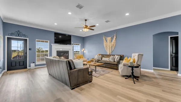 $799,000 | 709 Three Creeks Drive, Bertram, TX 78605
