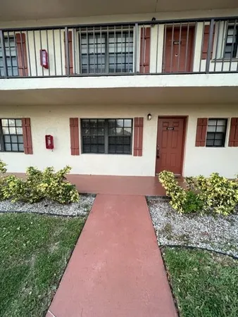 a front view of house with yard