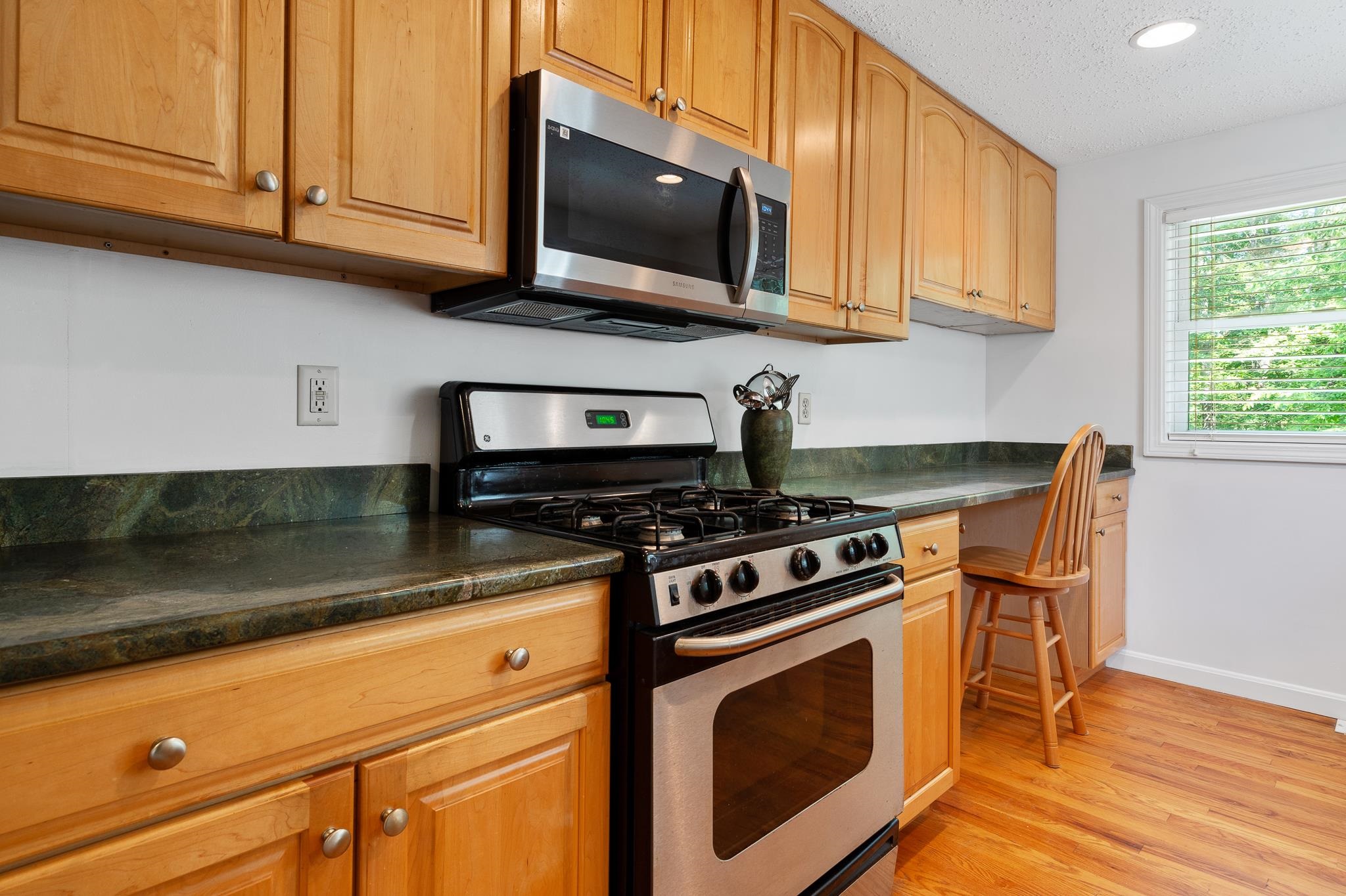 46 Cota Road Merrimack, NH 03054 - Photo 37 of 40