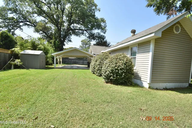 $190,000 | 112 East Jefferson Avenue, Greenwood, MS 38930