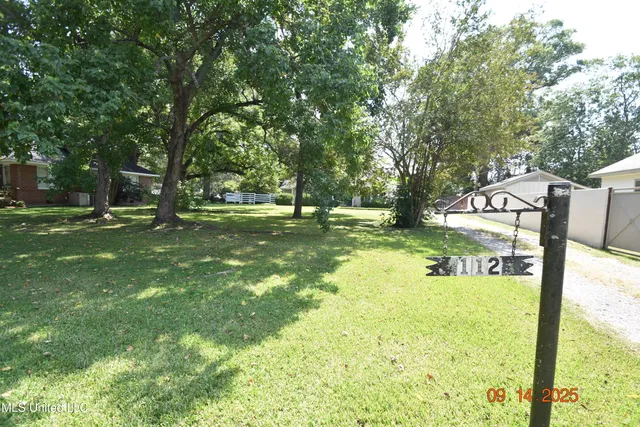 $190,000 | 112 East Jefferson Avenue, Greenwood, MS 38930