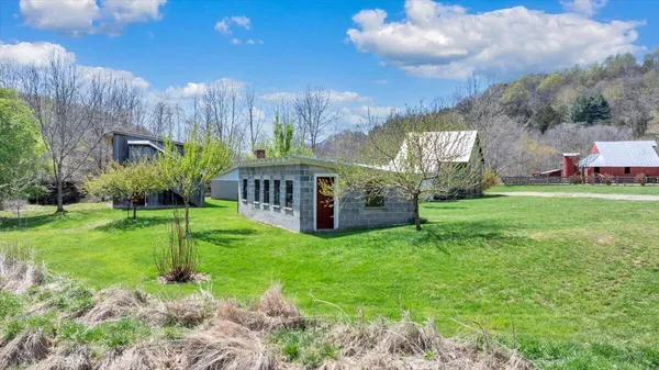 $999,000 | 16 Huffman Store Drive, Newport, VA 24128